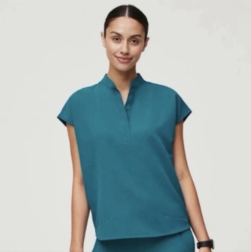 women's Pacific Blue Rafaela - Oversized Scrub Top - XL / Pacific Blue